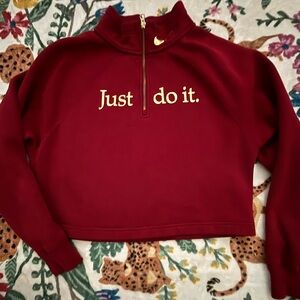 NIKE JUST DO IT CROPPED SWEATER